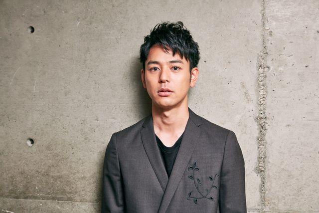 妻夫木聡＆水原希子が恋人役！『民生ボーイと狂わせガール』インタビューカット集（5枚目）