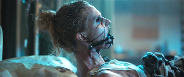 凶悪犯がゾンビになって襲ってくる…『エクスペリメント・アット・セントレオナルズ女子刑務所』（4枚目）