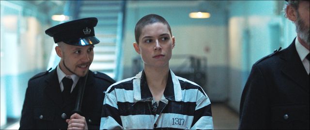 凶悪犯がゾンビになって襲ってくる…『エクスペリメント・アット・セントレオナルズ女子刑務所』（5枚目）