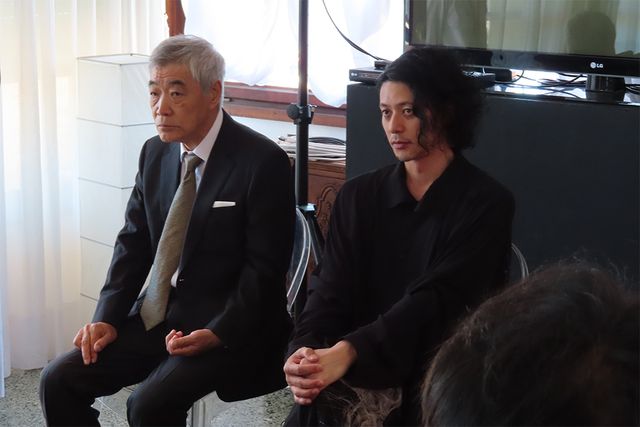 オダギリジョー監督＆柄本明『ある船頭の話』ベネチアで会見（5枚目）