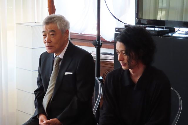 オダギリジョー監督＆柄本明『ある船頭の話』ベネチアで会見（6枚目）