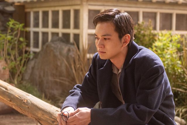 弔問するのぶ（今田美桜）と羽多子（江口のりこ）…「あんぱん」第9週「絶望の隣は希望」第42回（4枚目）