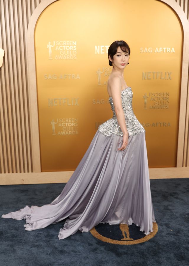 第31回全米映画俳優組合賞レッドカーペットでの穂志もえか：フォトギャラリー