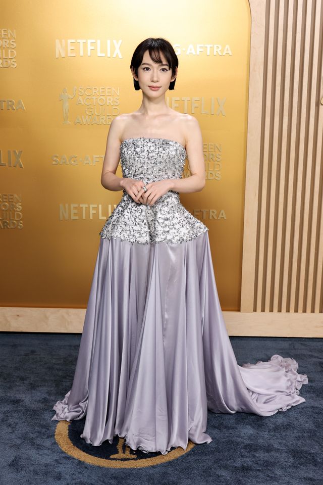 第31回全米映画俳優組合賞レッドカーペットでの穂志もえか（3枚目）