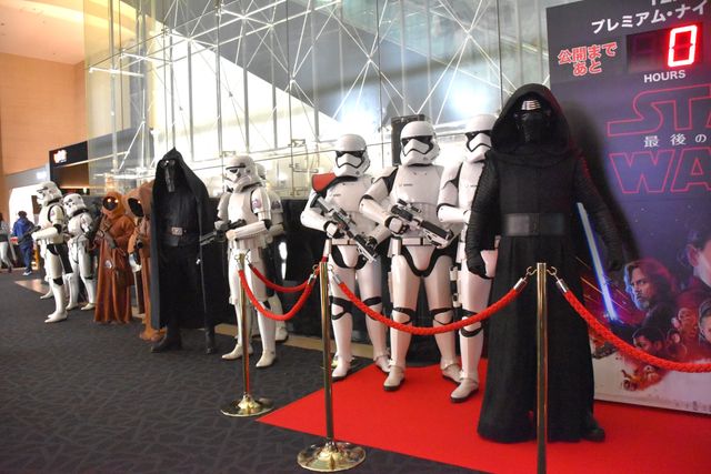 カイロ・レン＆トルーパーも降臨！『スター・ウォーズ／最後のジェダイ』前夜祭：フォトギャラリー