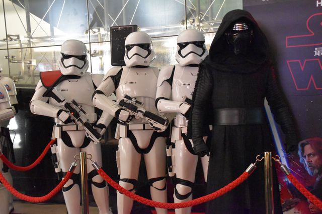 カイロ・レン＆トルーパーも降臨！『スター・ウォーズ／最後のジェダイ』前夜祭（5枚目）