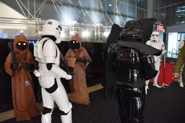 カイロ・レン＆トルーパーも降臨！『スター・ウォーズ／最後のジェダイ』前夜祭（9枚目）