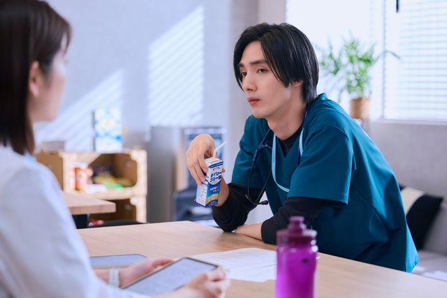 4話は彼メインのエピソードに「19番目のカルテ」清水尋也が演じる新米内科医・鹿山慶太