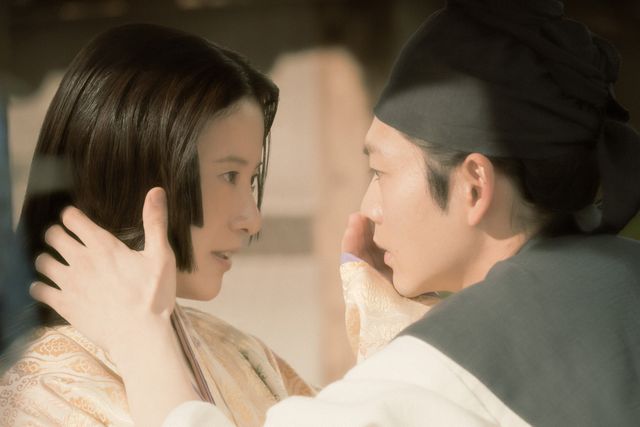 まひろを誘惑する周明…「光る君へ」第24回場面写真：フォトギャラリー