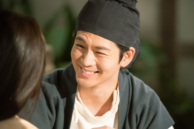 まひろを誘惑する周明…「光る君へ」第24回場面写真（14枚目）