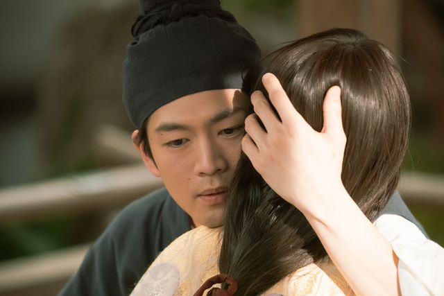 まひろを誘惑する周明…「光る君へ」第24回場面写真（15枚目）