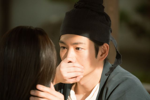 まひろを誘惑する周明…「光る君へ」第24回場面写真（16枚目）