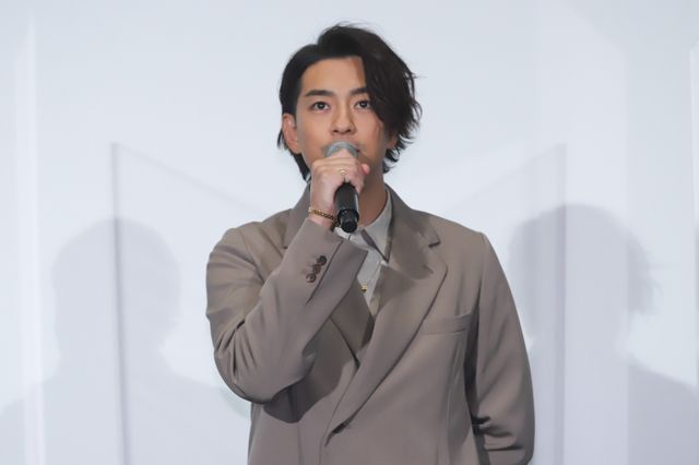 三浦翔平、三浦春馬さんは「人としても素晴らしい男」（6枚目）