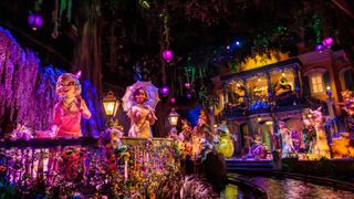 13歳少年、米ディズニー「スプラッシュ・マウンテン」後継アトラクションで乗り物から這い出し病院搬送