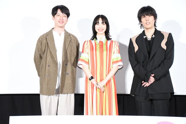 小松菜奈＆坂口健太郎、野田洋次郎のピアノ生演奏に感激！『余命10年』大ヒット御礼舞台あいさつ（17枚目）