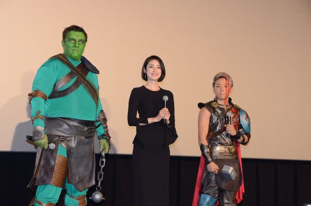 天海祐希、黒ロングドレスで登場！『マイティ・ソー　バトルロイヤル』イベント（5枚目）