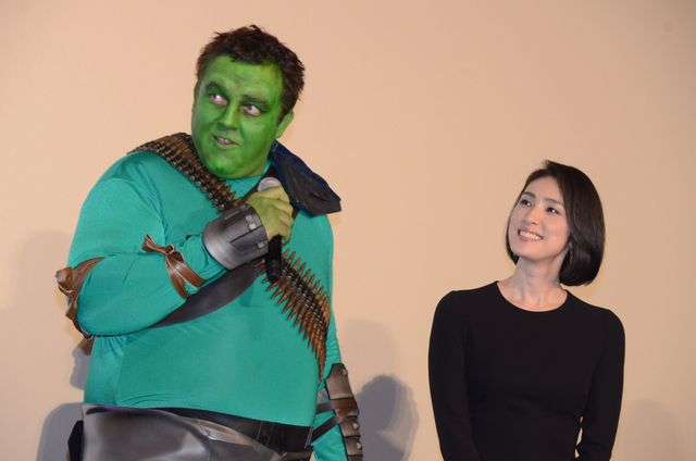 天海祐希、黒ロングドレスで登場！『マイティ・ソー　バトルロイヤル』イベント（7枚目）