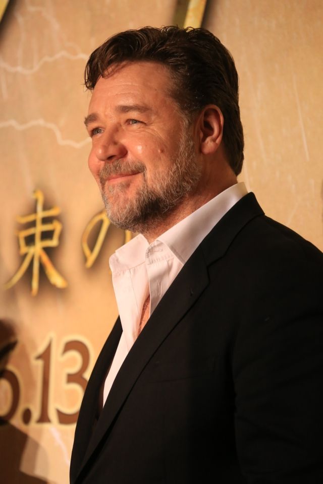 来日中のラッセル・クロウがファンサービス！フォトギャラリー（3枚目）