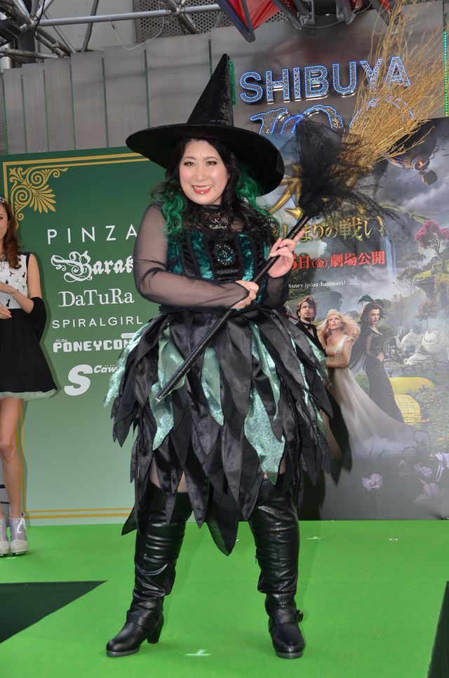 道端アンジェリカ＆あき竹城がランウェイに登場！フォトギャラリー（5枚目）