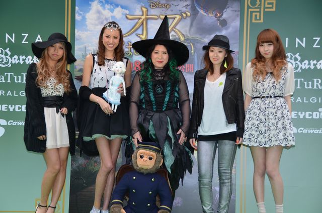 道端アンジェリカ＆あき竹城がランウェイに登場！フォトギャラリー（9枚目）