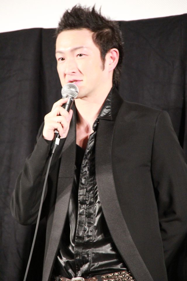 鉄拳、「振り子」映画化に涙！ in 第6回沖縄国際映画祭：フォトギャラリー