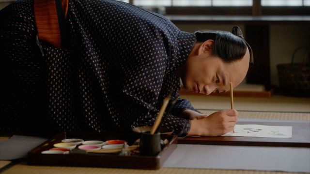 歌麿（染谷将太）が「生まれ変わんなら女がいいからさ…」蔦重への切ない思い映す場面写真（11枚目）