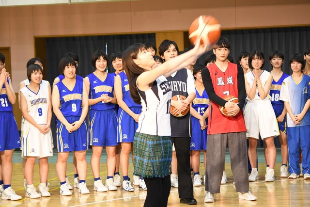 北村匠海、フリースロー対決に挑戦！『春待つ僕ら』バスケ部奨励イベント（21枚目）