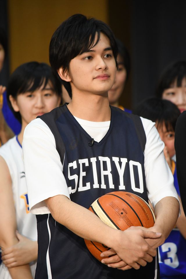 北村匠海、フリースロー対決に挑戦！『春待つ僕ら』バスケ部奨励イベント（22枚目）
