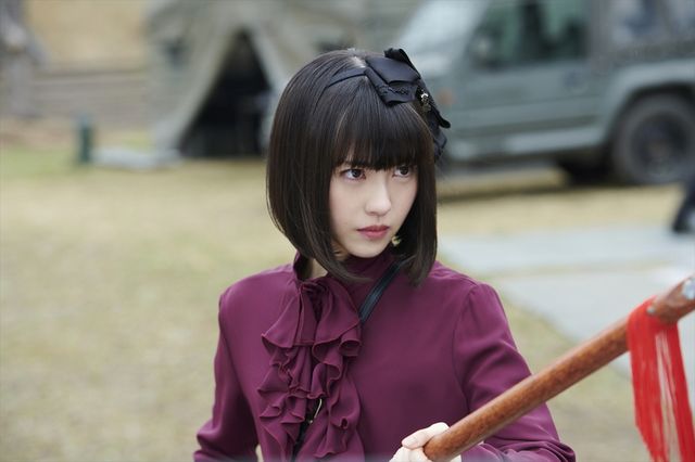 浜辺美波、かわいさが止まらない！『屍人荘の殺人』写真16枚（8枚目）