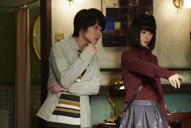 浜辺美波、かわいさが止まらない！『屍人荘の殺人』写真16枚（9枚目）