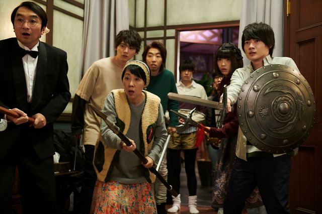 浜辺美波、かわいさが止まらない！『屍人荘の殺人』写真16枚（10枚目）