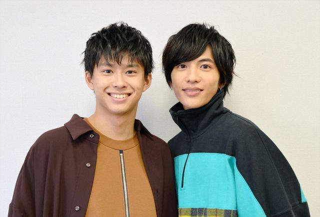 【写真いっぱい】志尊淳＆鈴木勝大、仲良しショットも変顔も…！（2枚目）