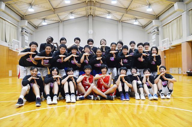 【写真いっぱい】志尊淳＆鈴木勝大、仲良しショットも変顔も…！（5枚目）