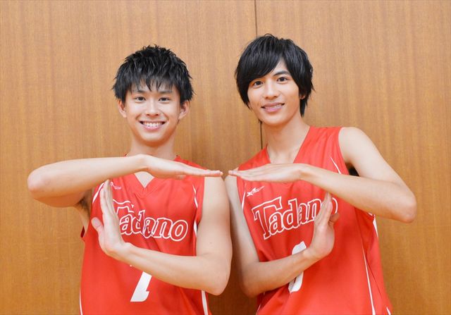 【写真いっぱい】志尊淳＆鈴木勝大、仲良しショットも変顔も…！（6枚目）