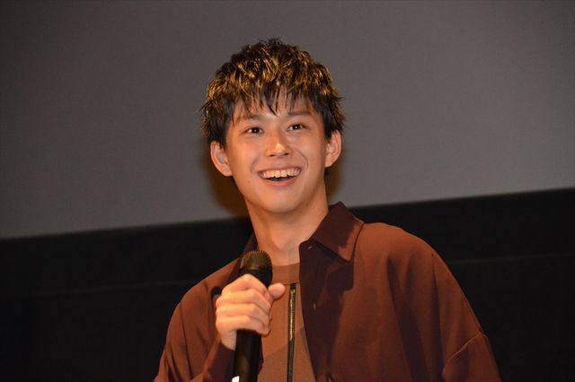 【写真いっぱい】志尊淳＆鈴木勝大、仲良しショットも変顔も…！（11枚目）