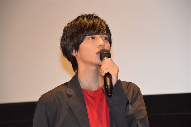 【写真いっぱい】志尊淳＆鈴木勝大、仲良しショットも変顔も…！（15枚目）