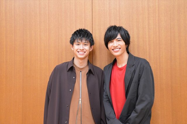 【写真いっぱい】志尊淳＆鈴木勝大、仲良しショットも変顔も…！（20枚目）