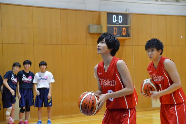 【写真いっぱい】志尊淳＆鈴木勝大、仲良しショットも変顔も…！（23枚目）