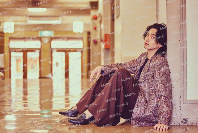 「横浜流星2026年カレンダー」解禁カット＆購入特典＜7枚＞（5枚目）