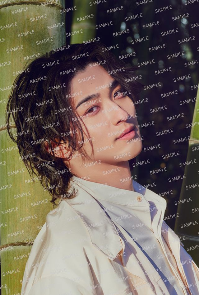 「横浜流星2026年カレンダー」解禁カット＆購入特典＜7枚＞（7枚目）