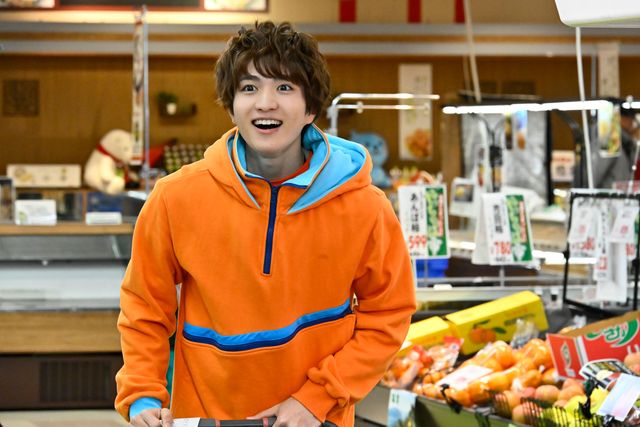 突然ゴネ始めたデンテおじさん…「仮面ライダーガヴ」第39話場面カット（2枚目）