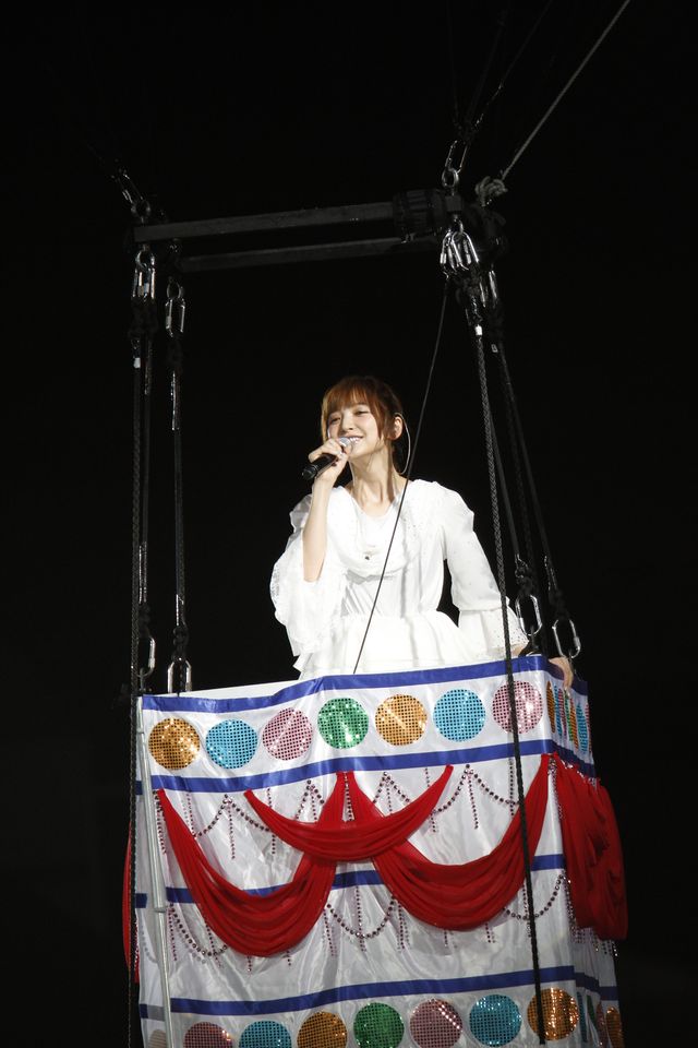 篠田麻里子、涙のラストステージ！フォトギャラリー（8枚目）