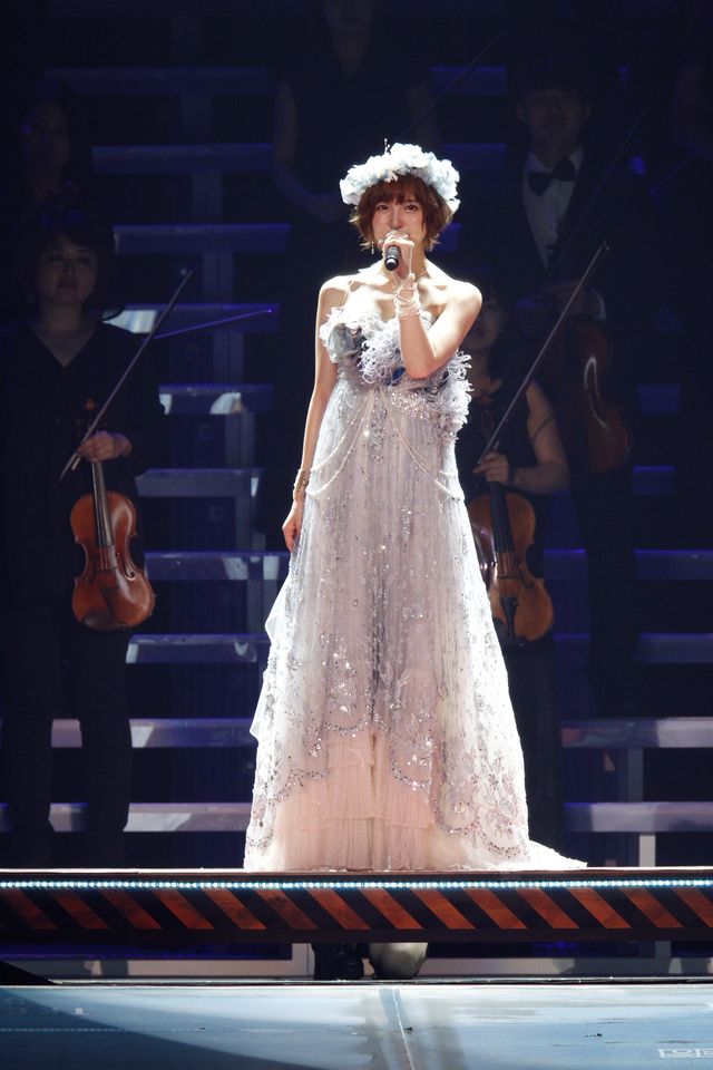 篠田麻里子、涙のラストステージ！フォトギャラリー（27枚目）