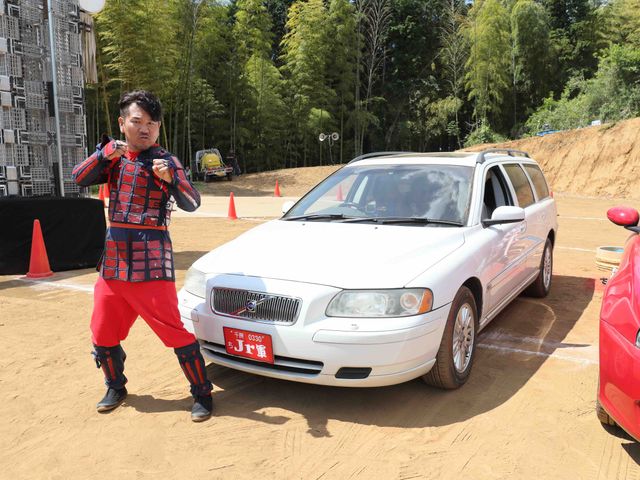 浜ちゃん、Amazon番組初登場！「戦闘車」（4枚目）