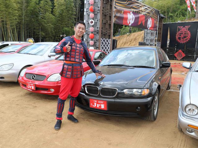 浜ちゃん、Amazon番組初登場！「戦闘車」（16枚目）