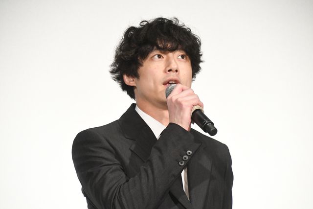 坂口健太郎、齋藤飛鳥ら登壇！『サイドバイサイド　隣にいる人』公開記念舞台あいさつ（2枚目）