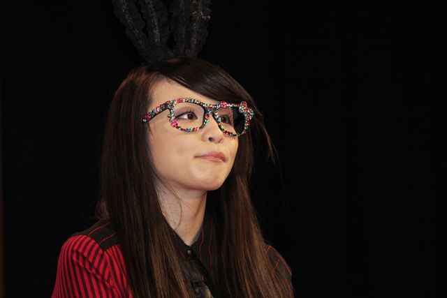misono、ミニスカうさ耳で会見登場！フォトギャラリー（3枚目）