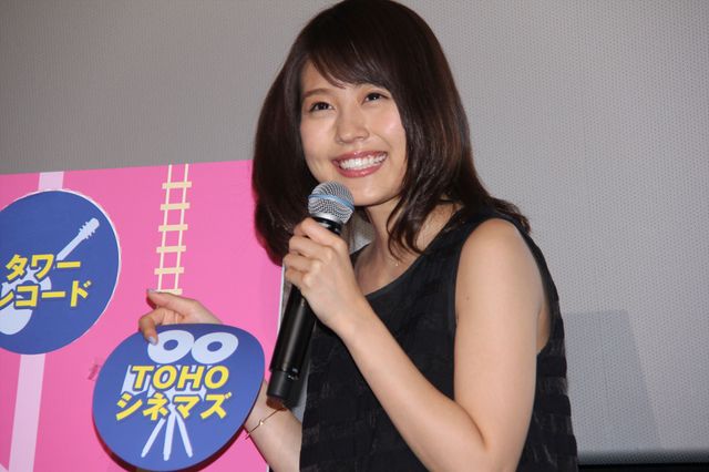 金髪ギャルを熱演した有村架純が渋谷を巡回！『ビリギャル』舞台あいさつ【フォトギャラリー】（3枚目）