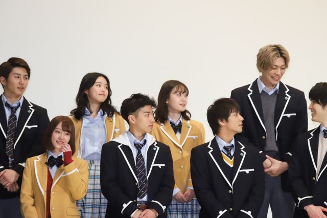橋本環奈、小関裕太、瀬戸利樹ら制服姿で登場！『シグナル100』完成披露会見（7枚目）