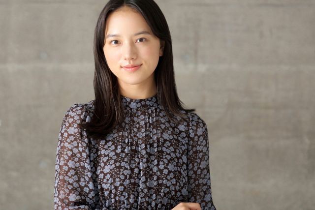 清原果耶『宇宙でいちばんあかるい屋根』インタビューカット集：フォトギャラリー